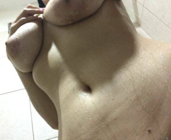 Random latina shower pics
