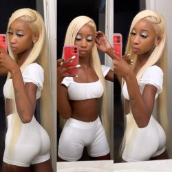 Cute petite & skinny ebony with phat coochie print 🥵🍑🔥